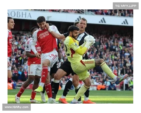 高接低挡拉亚英超首轮扑救最多成焦点展现精彩表现 高接低挡拉亚英超首轮扑救最多成焦点展现精彩表现
