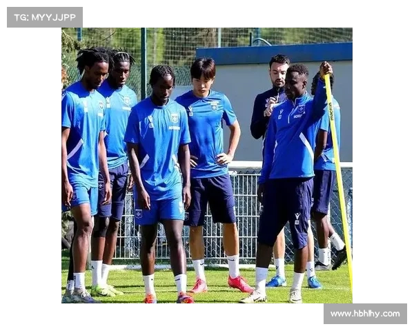 法甲青训球员崭露头角 新一代足球人才的崛起与挑战